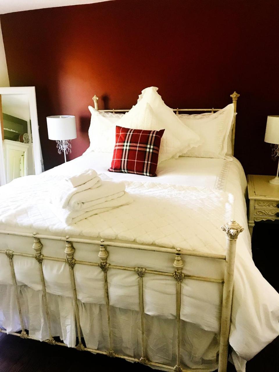 The Tartan House Bed & Breakfast エイジャックス エクステリア 写真
