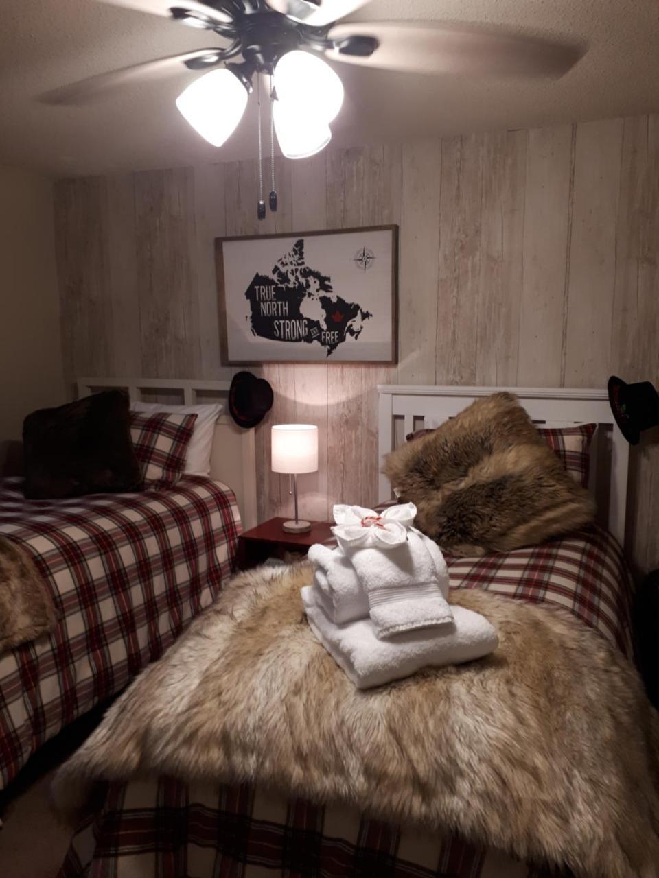 The Tartan House Bed & Breakfast エイジャックス エクステリア 写真